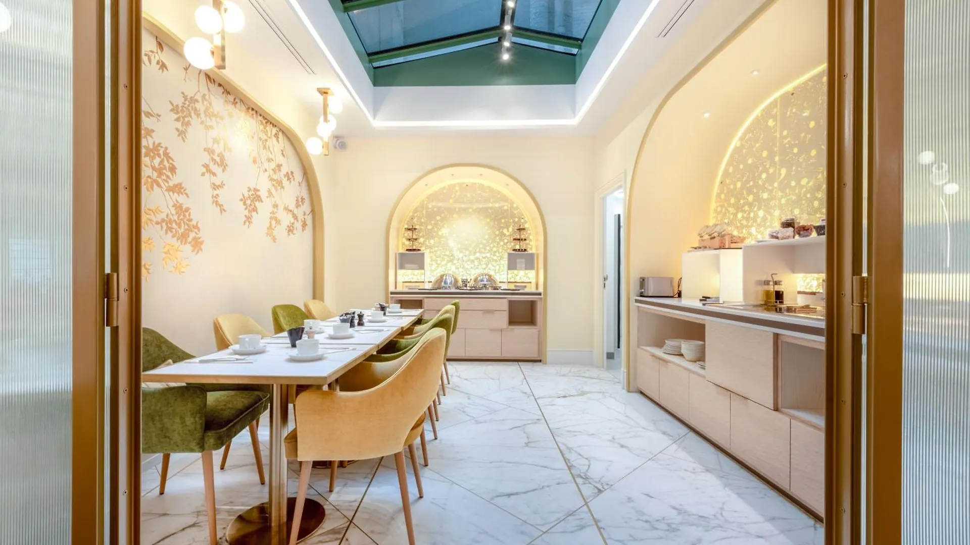Hotel Claridge Paris 4*,  France